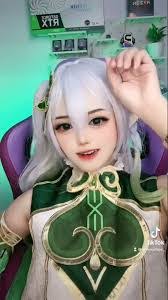 Sherry Moe's Instagram, Twitter & Facebook