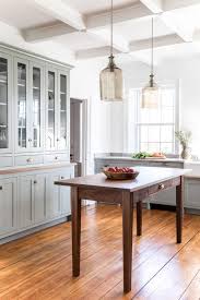A Shaker Style Kitchen For A 30 Something Couple In Maine Rue Shaker Style Kitchens Stylish Kitchen Shaker Style