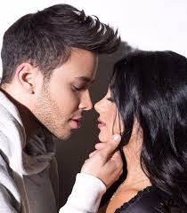 Emeraude toubia in bustle magazine, november 2020. Prince Royce On Twitter Prince Royce Celebrity Couples Royce