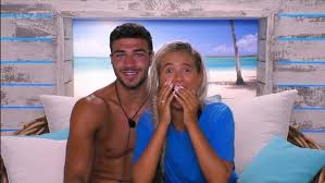 In june 2019, he took time off from boxing to star in the fifth series of the dating reality show love island. Love Island S Molly Mae Hague And Tommy Fury Spark Split Fears Days After Flying Back To Uk Birmingham Live