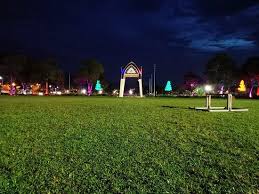 Among the buildings in its vicinity include the batu pahat municipal steps leading towards the commemorative plaque for batu pahat monument (12 september, 2016). Dataran Penggaram Batu Pahat Photo De Dataran Penggaram Batu Pahat Tripadvisor