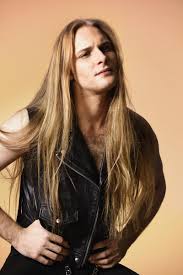 Stern Mode Styling Julia Vpm Boehm Long Hair Styles Men Really Long Hair Boys Long Hairstyles
