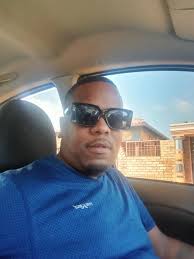 Gerald Hooks (@luckymatlhare)