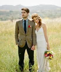 Male grooming can be traced back millions of years to when cavemen used hinged shells to tweeze whiskers from. Casual Groom Suit Google Search Groom Attire Rustic Groom Attire Groom Outfit