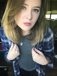 Kelly Brantley's Instagram, Twitter & Facebook