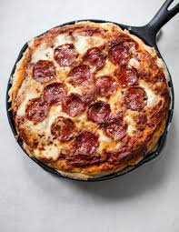 Stuffed Deep Dish Pizza With Spicy Salami In 2020 Deep Dish Pizza Recipe Deep Dish Pizza Deep Dish
