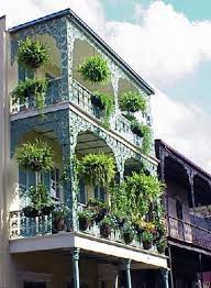10 Simple Decorating Ideas For The Balcony New Orleans Homes New Orleans New Orleans French Quarter