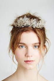 How To Choose Hair Accessories For Your Wedding Bride Hair Accessories Bridal Hair Accessories Wedding Hair Accessories