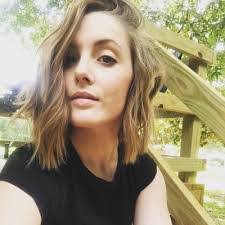 Hilary Small's Instagram, Twitter & Facebook