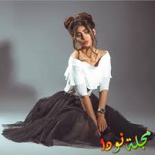 كشفت الفنّانة البحرينيّة، شيماء سبت، عن تحريف تاريخ بداية مشوارها الفنّيّ، مشيرة، إلى أنّ بدايتها الحقيقيّة لم تكن في عام 1995، ولكنّها كانت في عام 1989 بتقديم أوّل مسلسل لها في التّلفزيون البحرينيّ، وكان أوّل عمل يخرجه. Ø´ÙŠÙ…Ø§Ø¡ Ø³Ø¨Øª ØµÙˆØ± Ùˆ Ù…Ø¹Ù„ÙˆÙ…Ø§Øª ÙˆØªÙ‚Ø±ÙŠØ± ÙƒØ§Ù…Ù„ Ù†ÙˆØ¯Ø§