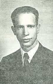 Louella Day's Instagram, Twitter & Facebook