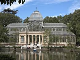 Es también el principal pulmón de la ciudad, y en él se fernando vi lo declaró bosque real. Free Things To Do In Madrid Exploring The Capital On A Budget