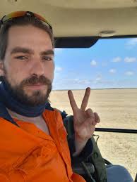 Afternoon I'm a herdsman at the farm I currently work at I've been doing  farming for 5 years I'm looking to further my career and wanting to go into  heard management or