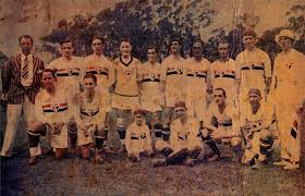 São paulo futebol clube, commonly referred to as são paulo, is a professional football club in the morumbi district of são paulo, brazil, founded in 1930. 25 01 1930 90 Anos De Sao Paulo Futebol Clube Arquibancada Tricolor