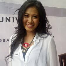 Ayah Erie Suzan Meninggal Dunia Showbiz Liputan6 Com Diterbitkan pada wednesday, 9 september 2020 pukul 13.47. ayah erie suzan meninggal dunia