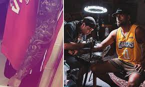 The late nba legend is a hero of kyrgios, who wore his jersey while getting inked. Nick Kyrgios Unveils Tattoo Tribute To Nba Legend Kobe Bryant After He Died In Helicopter Tragedy Daily Mail Online