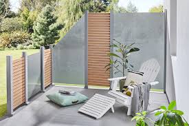 Nachts kann eine zusätzliche inszenierte beleuchtung dafür sorgen, dass ihr garten zum highlight wird. System Glas System Fences Privacy Fences Category Traumgarten De