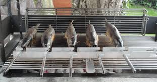 Auf den dörfern in spanien wurden früher in alte eisenpfannen, die sowieso durch neue. Metallwaren Riffert Steckerlfisch