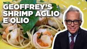 Shrimp And Spaghetti Aglio E Olio With Geoffrey Zakarian Food Network In 2020 Olio Recipe Food Network Recipes Aglio E Olio Recipe