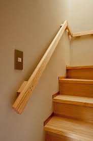 階段手摺 木製階段 ラジアータパイン 壁付け手摺 ゴールドパイン staircase design diy stairs staircase handrail