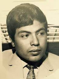 بدر بن عقيل No Twitter في ذكرى رحيله الأولى كان أبوبكر سالم إذا ذكرت له مدينة عدن أو مرت في خياله انتابه تسونامي من حنين واشتياق صحيح ان ابوبكر يقول انا بكل المدن مريت لكن