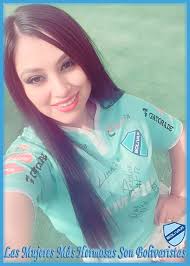 Las Mujeres más Hermosas son Bolivaristas added a new photo to the album: Beatriz  Ulloa.