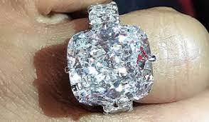 Gucci Mane Fiancee Keyshia Dior 25 Carat Diamond Engagement Ring Empire Bbk Ruby Engagement Ring Vintage Celebrity Engagement Rings Vintage Engagement Rings Art Deco