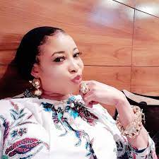 Lizzy anjorin allegedly accused toyin abraham of running the blog gistlover.com alongside multiple instagram accounts to troll her and other colleagues in the movie industry. Lizzy Anjorin Net Worth Lizzy Anjorin Biography Age Husband Career And Net Worth The360report