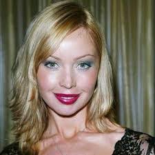 Kimberly Davies's Instagram, Twitter & Facebook