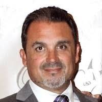 20+ perfiles de «Richard Iniguez»