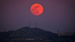 Glitched blood moon the blood moon mechanic was put into place not only to respawn enemies, but also to allow the game to fix itself before something catastrophic (from a. The Super Blue Blood Moon As Seen From Russia