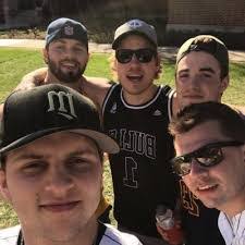 Vicki Bundy's Instagram, Twitter & Facebook