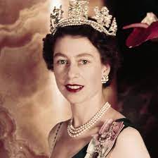 Young Queen Elizabeth Ii Wearing Her Crown Young Queen Elizabeth Queen Elizabeth Ii Elizabeth Ii Young