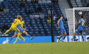 I thought the mbappe foul was a penalty he didn't. O Gy18f9ol5zbm
