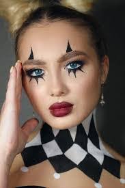 Freida Fox's Instagram, Twitter & Facebook