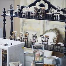 ミニチュアショウ初日 無事に終わりました 沢山の笑顔に包まれ 本当に本当に幸せな 一時を過ごさせていただきました 何度お礼を言っても足りないぐらい 感謝しかありません 主催様をはじめ ミニチュアショウを後押しし dollhouse miniatures