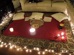 Romantic Birthday Dinner Ideas For Husband How To Have Date Night At Home Romantic Night Indoor Picnic Romantic Picnics