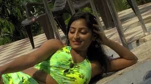 Aarti Soni Erotic Navel Folding Show Smooching Thighs Bikini 7560 | Hot Sex  Picture