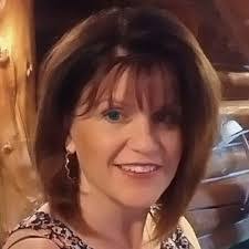 Teri Hayden's Instagram, Twitter & Facebook