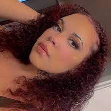 Elise Simmons (@eliseanya)