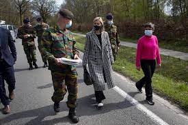 Ce qui lui a valu de prendre une part active dans l'organisation de pas mal de manifestations dans ce. Minister Van Defensie Over Zware Brand Geen Zin Te Specule Brecht Gazet Van Antwerpen Mobile