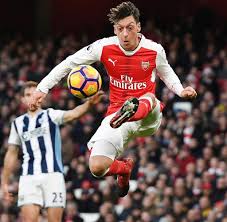 Hier findet ihr alle informationen zu kader, rückennummern, spielplan und ergebnissen. Mesut Ozil Nennt Bedingung Fur Neuen Vertrag Beim Fc Arsenal Welt