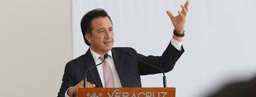 Para el pago de la tenencia en el estado de veracruz se otorga un subsidio del 100% del impuesto estatal sobre tenencia o uso de vehículos, causado en los ejercicios fiscales 2012, 2013, 2014, 2015 y 2016, a las personas físicas propietarias de vehículos o automóviles cuyo valor exceda de $230. Cuitlahuac Condona Pago De Tenencia En Veracruz Bajo Palabra