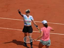 The main show courts at roland how to watch and live stream the french open 2021? French Open 2021 Women S Doubles Final Barbora Katerina Vs Iga Bethanie Business Standard News