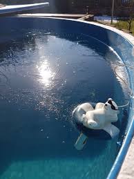 Etwas Eis Trotz Isolierung Badetonne Pool Solar