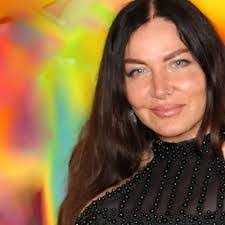 Betty Moon's Instagram, Twitter & Facebook