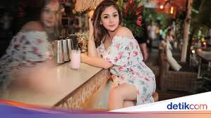 Celine evangelista is an actress, known for jenglot pantai selatan (2011), ruqyah: Household Rift Issues With Stefan William Here Are 5 Facts Of Celine Angelista Netral News