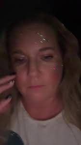 Erin Hamlett's Instagram, Twitter & Facebook