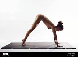 Female nude exercise