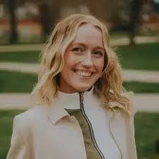 Ashley Coon's Instagram, Twitter & Facebook